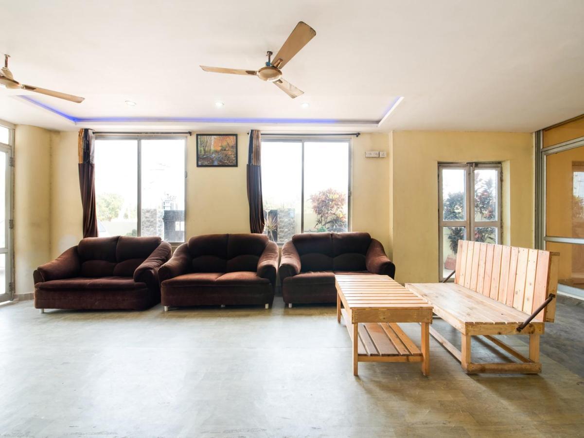 فيساخاباتنام Oyo 69511 Hotel Sea E Pearl المظهر الخارجي الصورة